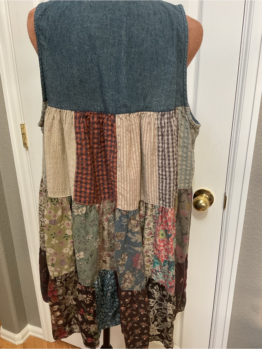 Sleeveless Patchwork top in Denim and Multi Floral - Picture 3 of 3